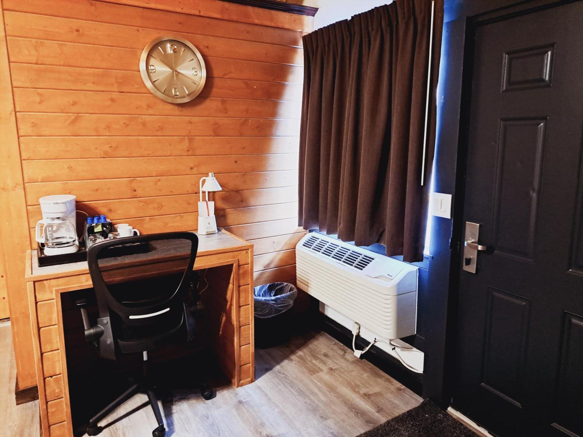 Dunes Motel - Bend Bagian luar foto