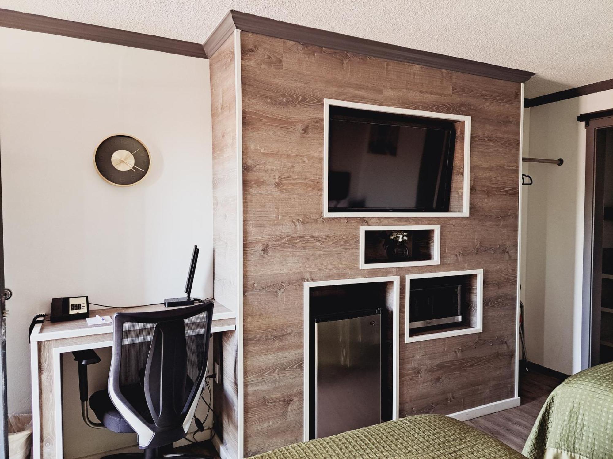 Dunes Motel - Bend Bagian luar foto